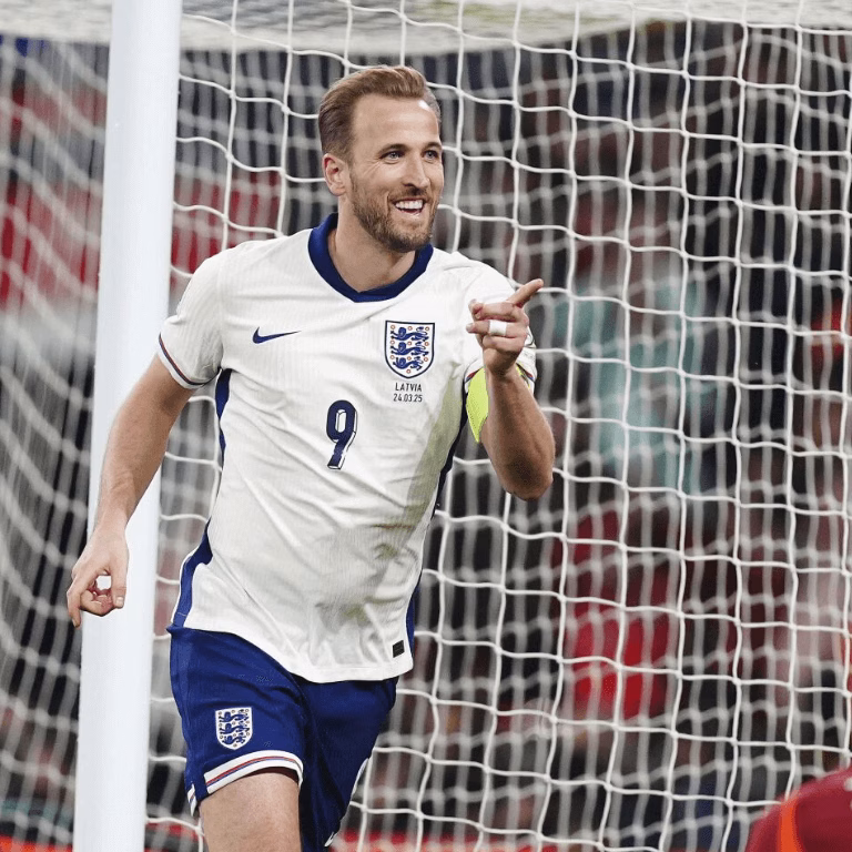 Harry Kane Inglaterra vs Letonia