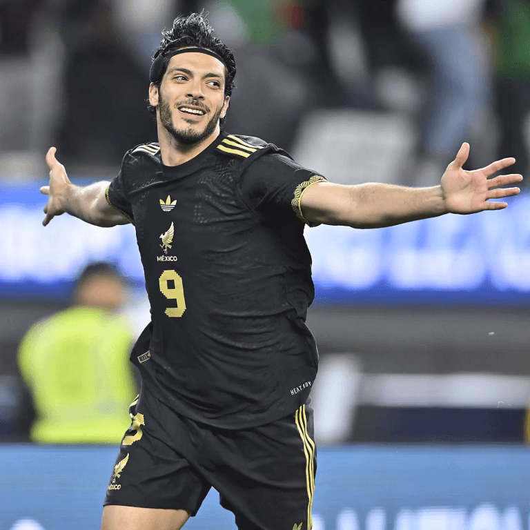 Raúl Jiménez México vs Canadá
